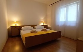 Apartment Ljube